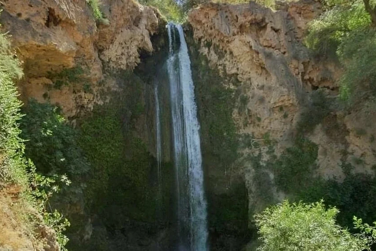 Ertkand Waterfall