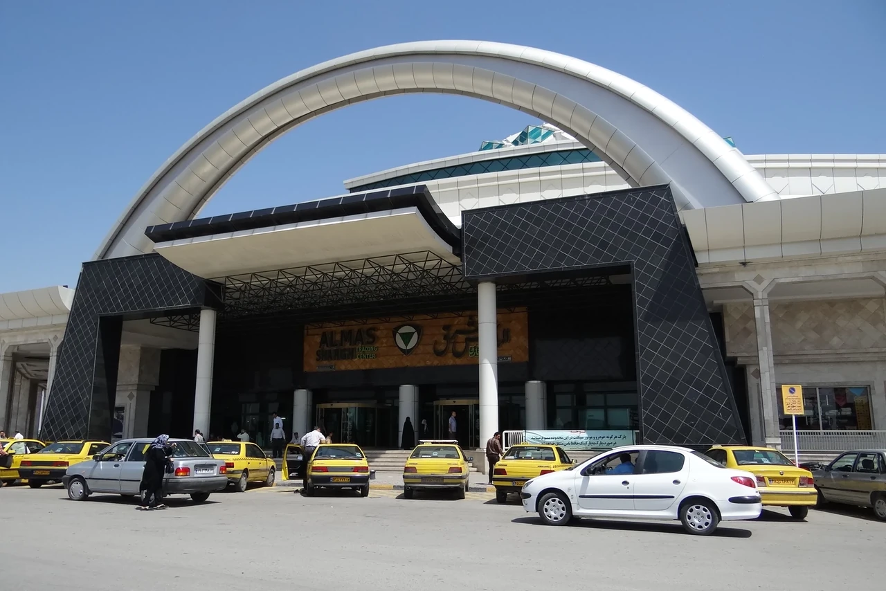Almas Sharq
