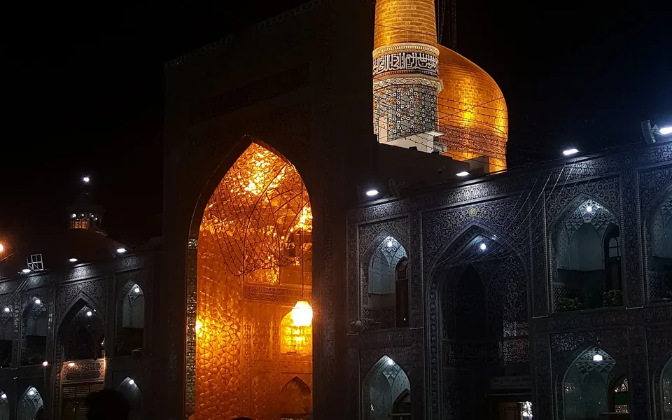 نمای کلی مشهد